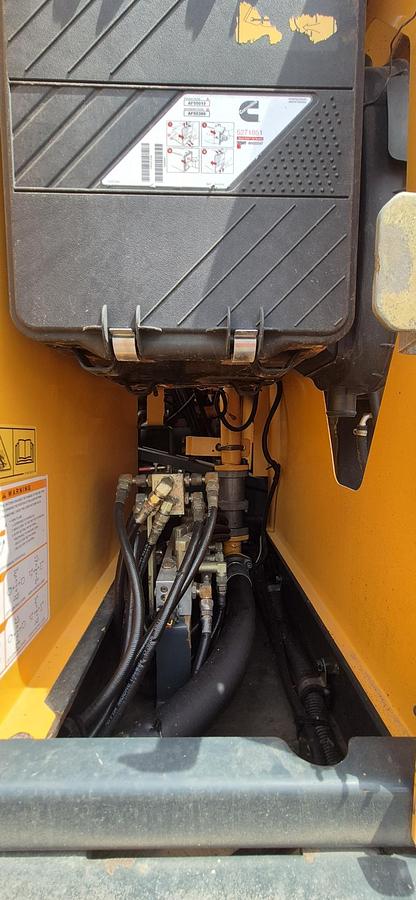 Used 2013 HYUNDAI R380LC-9A