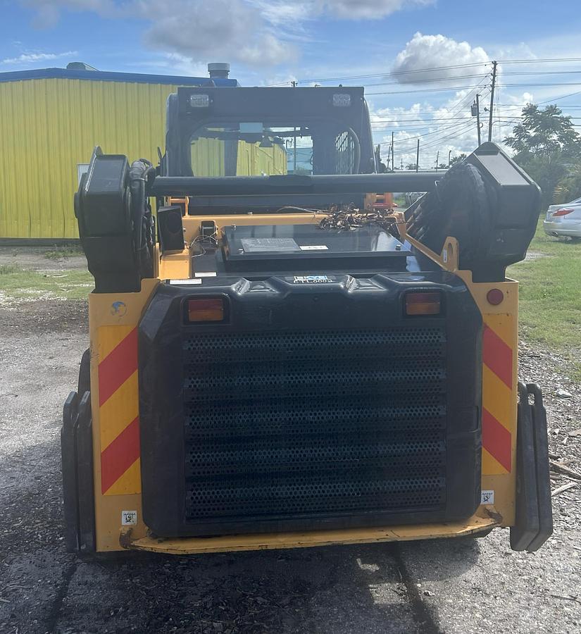 Used 2024 HYUNDAI HT100V