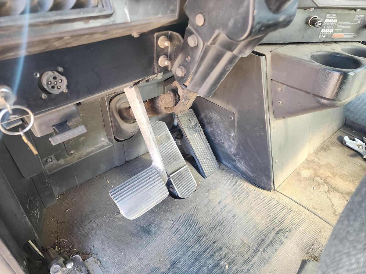 Used 1998 INTERNATIONAL 9100 6x4 Day Cab