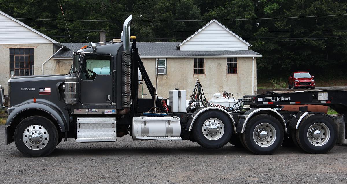 Used 2008 KENWORTH W900