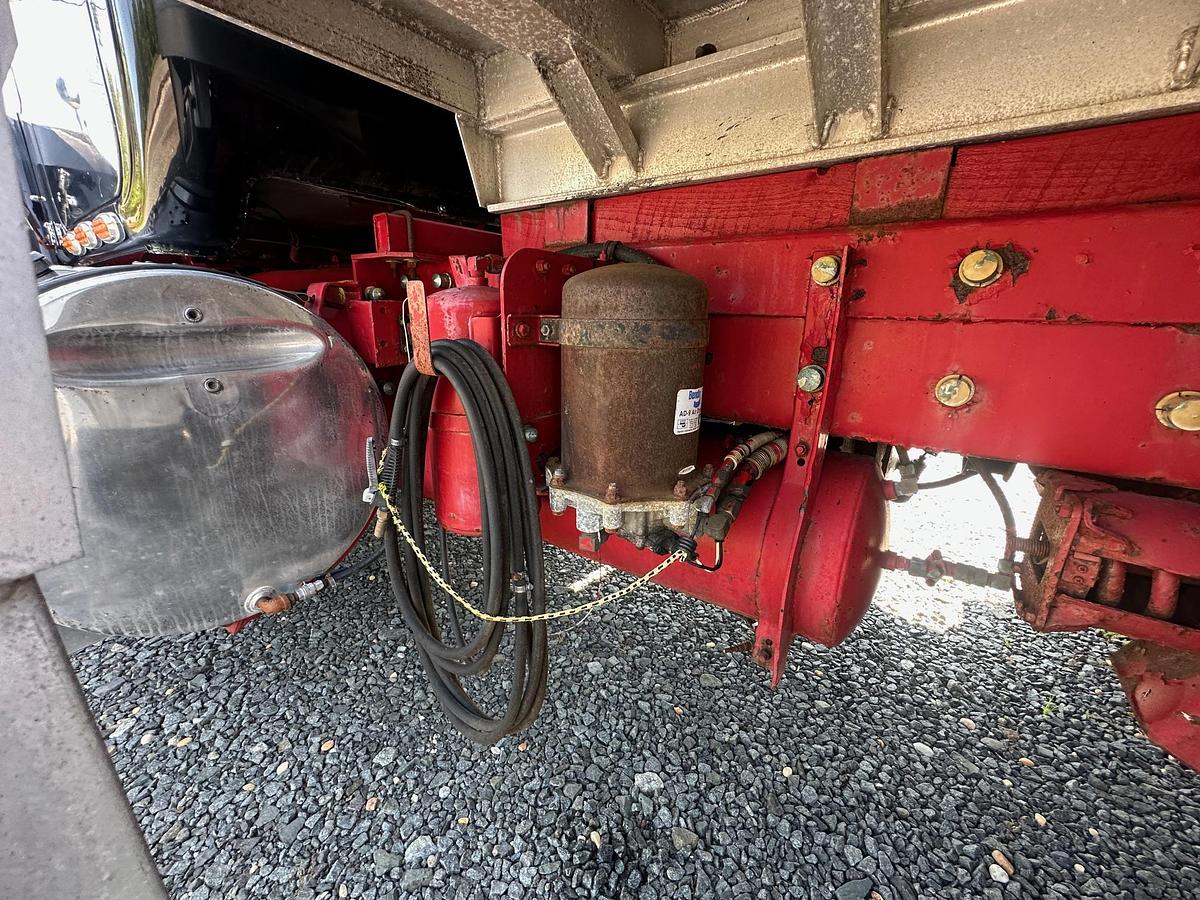Used 1997 MACK RD688S