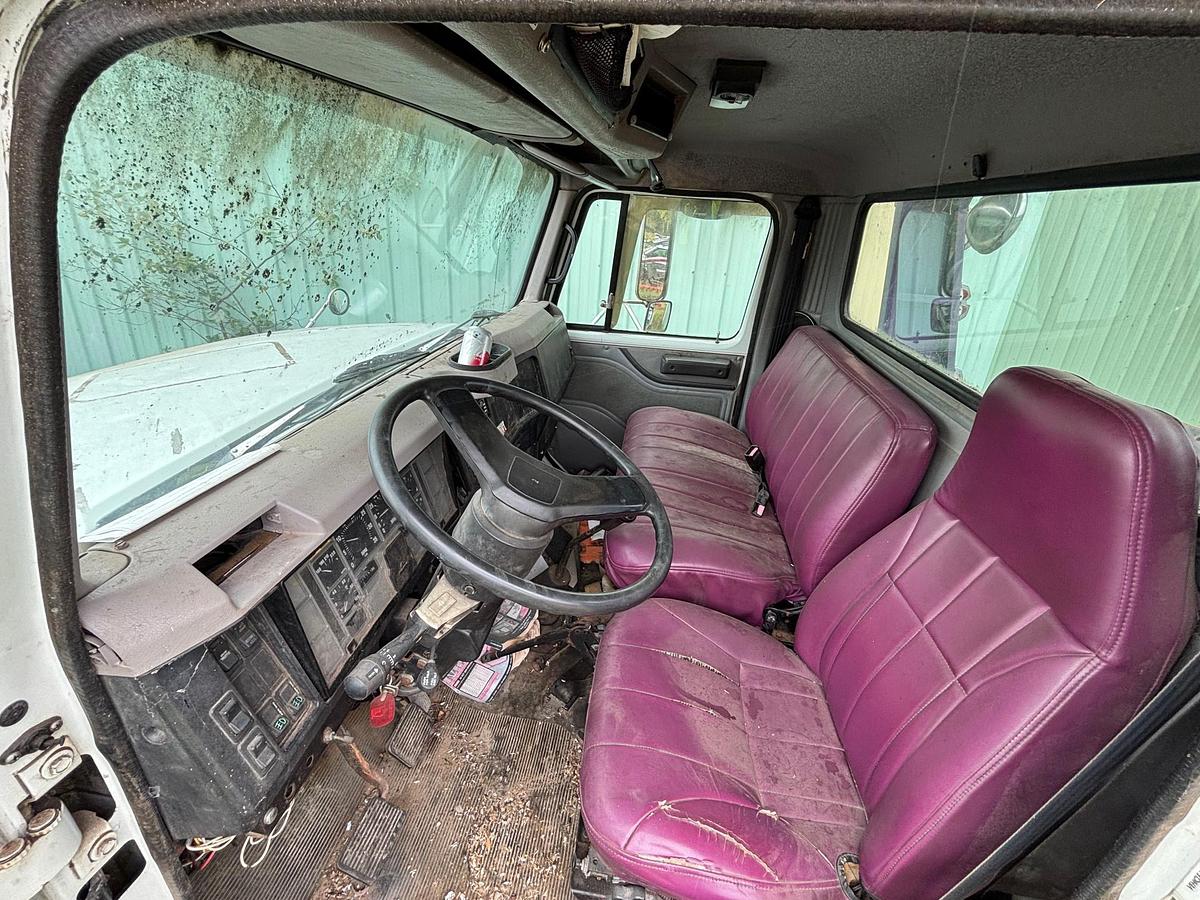 Used 1997 INTERNATIONAL 4700