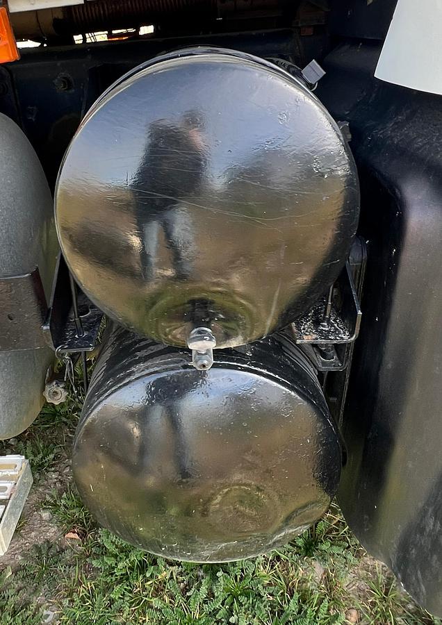 Used 2005 MACK CV713 Granite Dump Truck