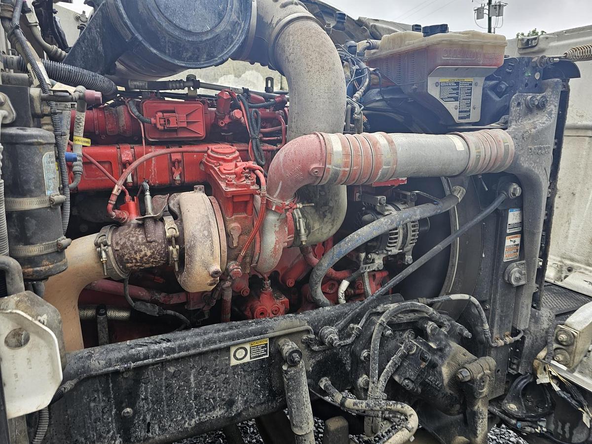 Used 2019 PETERBILT 365