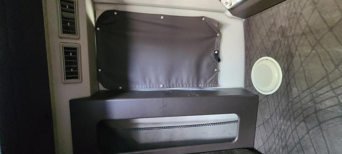 Used 2015 VOLVO VNL64T780