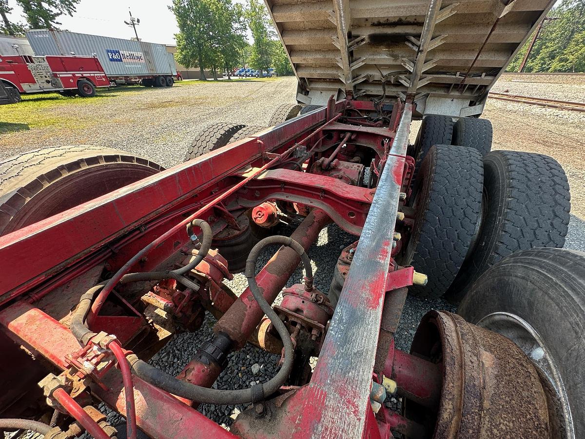 Used 1997 MACK RD688S