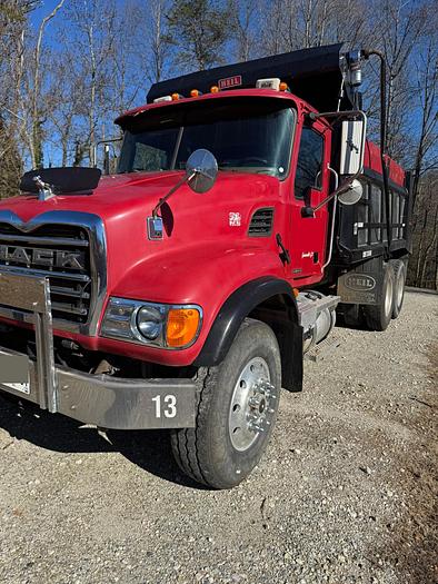 Used 2006 MACK Granite CV713