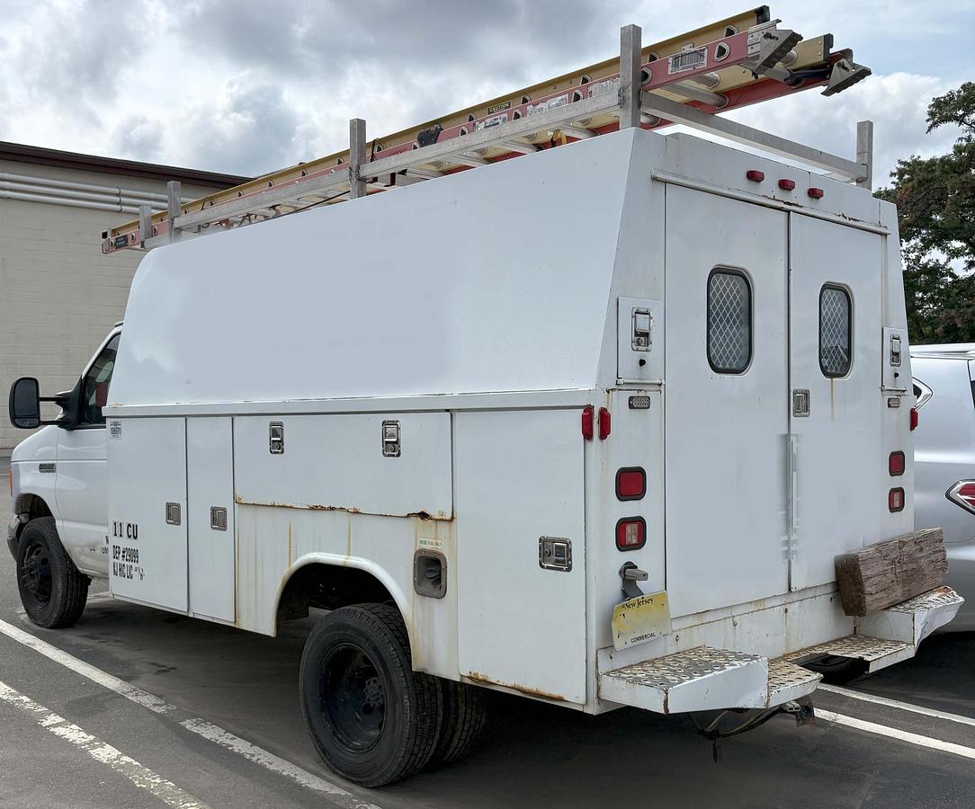 Used 2007 FORD E-350 SD