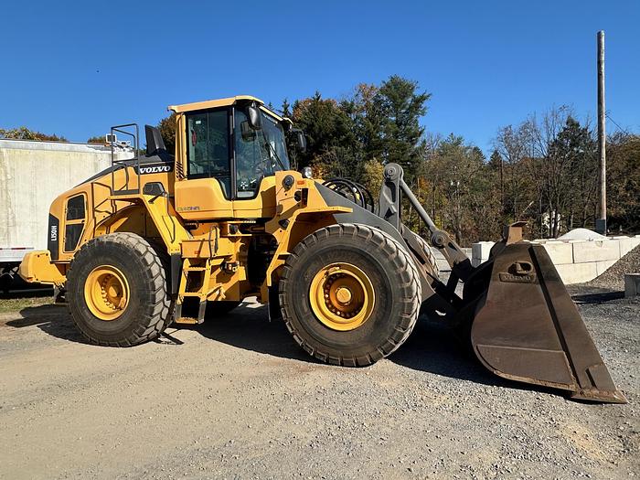 Used 2015 VOLVO L150H