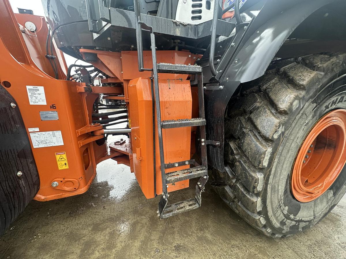 Used 2021 HITACHI ZW370-6HC