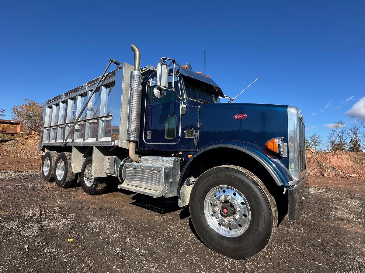 Used 2016 PETERBILT 365
