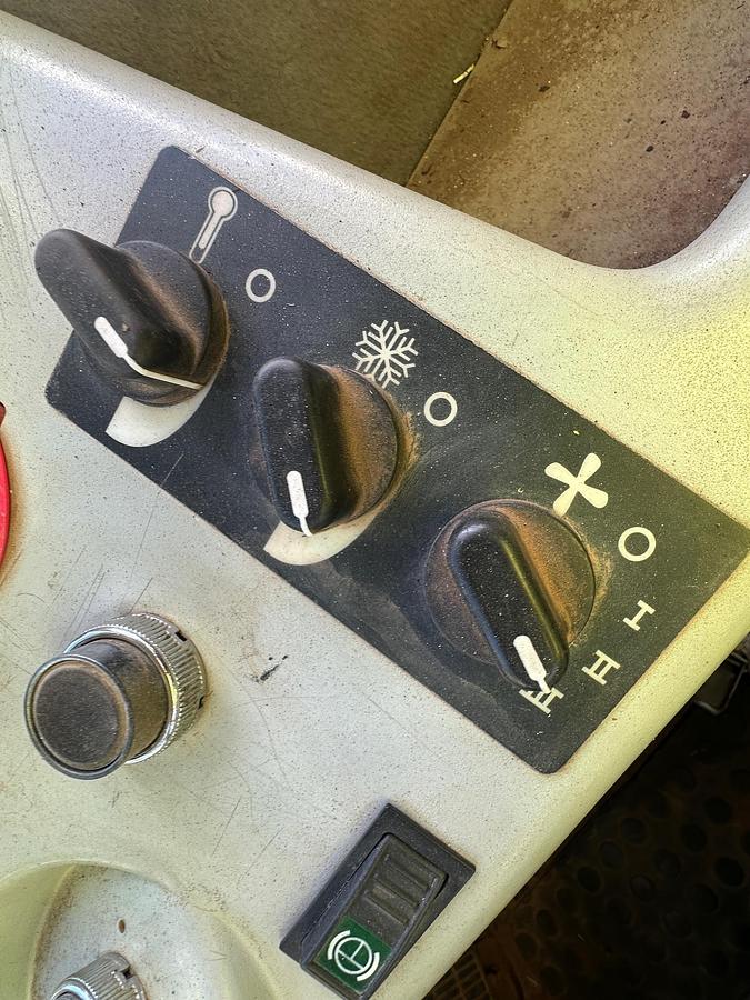 Used 2000 TEREX TA40