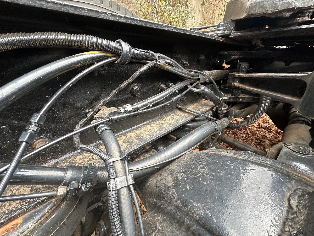 Used 2001 KENWORTH W900 AeroCab