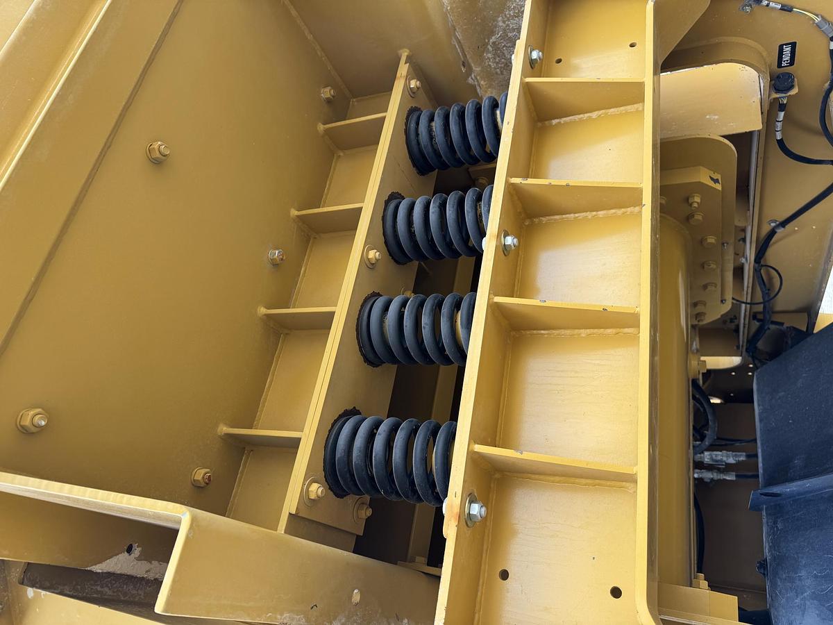 Used 2023 SCREEN MACHINE 4043 TR