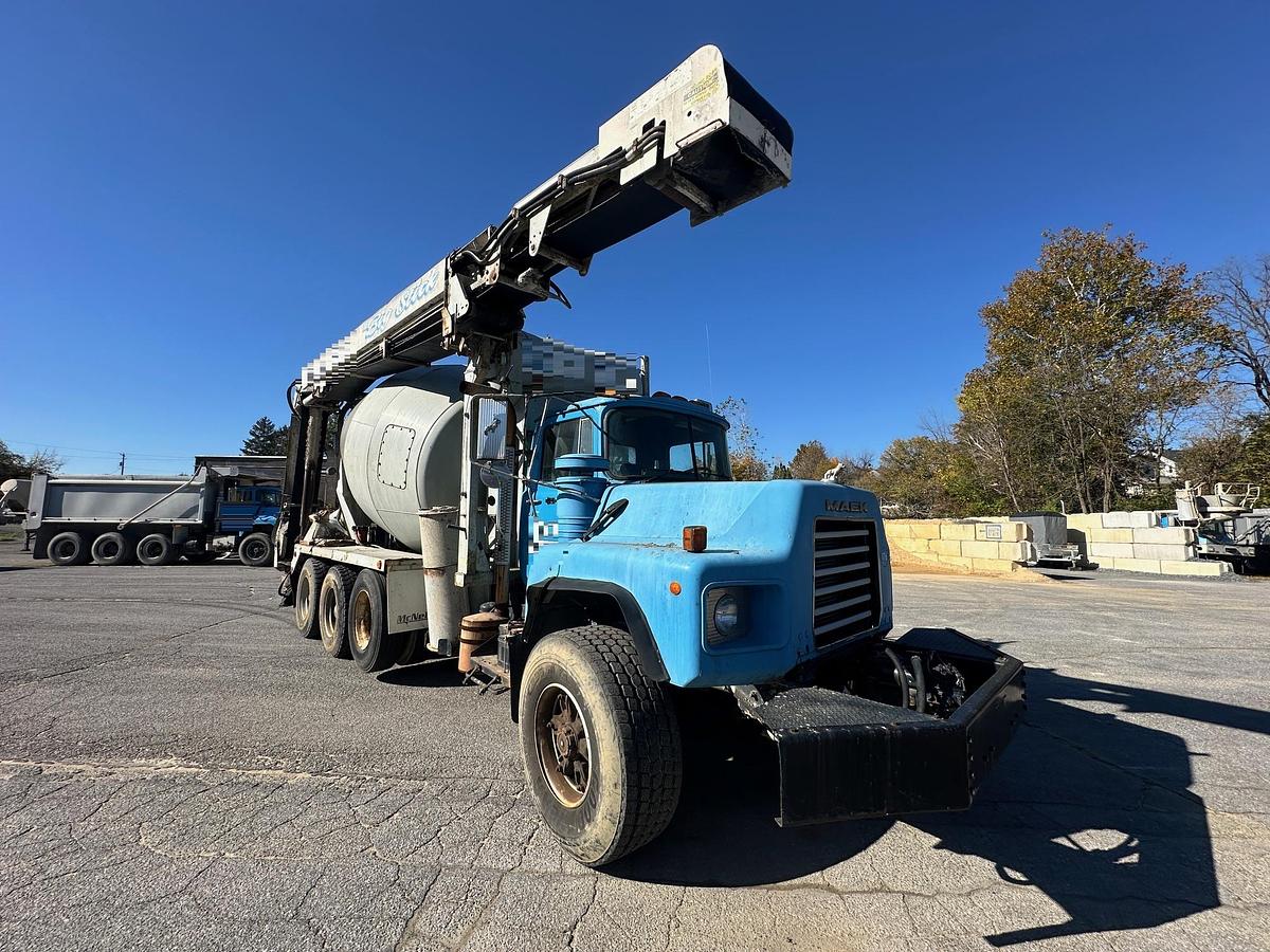 Used 2003 MACK DM690S
