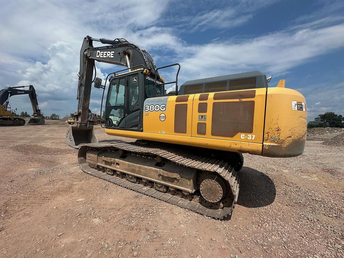 Used 2018 DEERE 380G LC