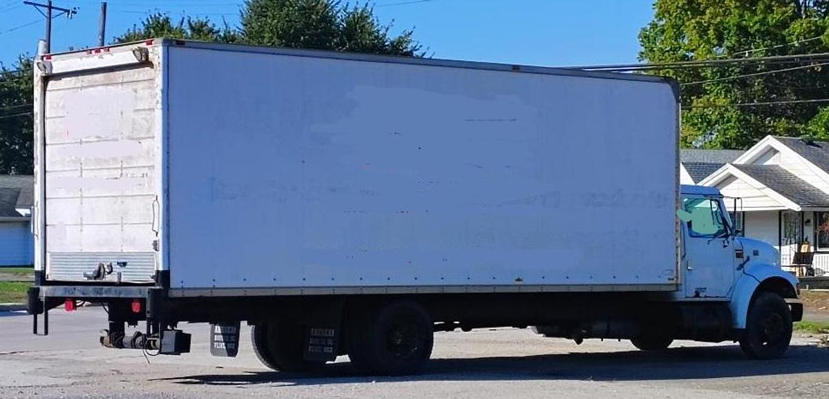 Used 1999 INTERNATIONAL 4700 Low Profile T444E