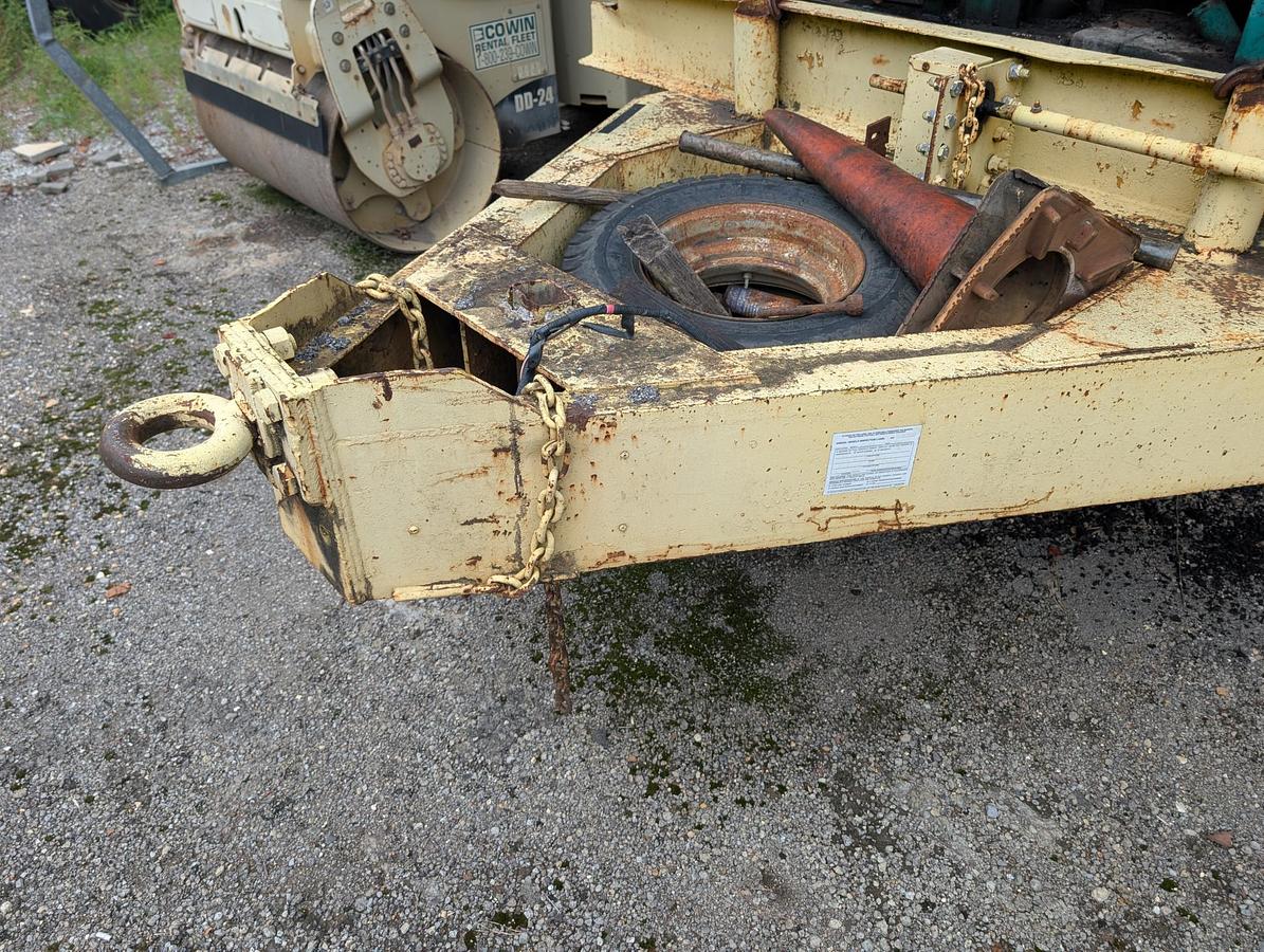 Used 2002 PUCKETT MFG 560