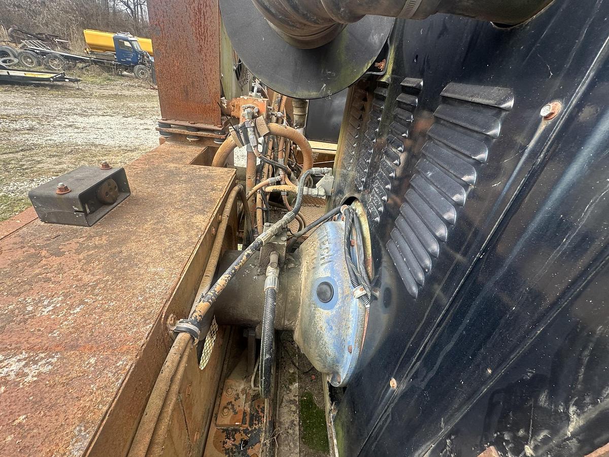 Used 2005 EAGLE CRUSHER 33D8215