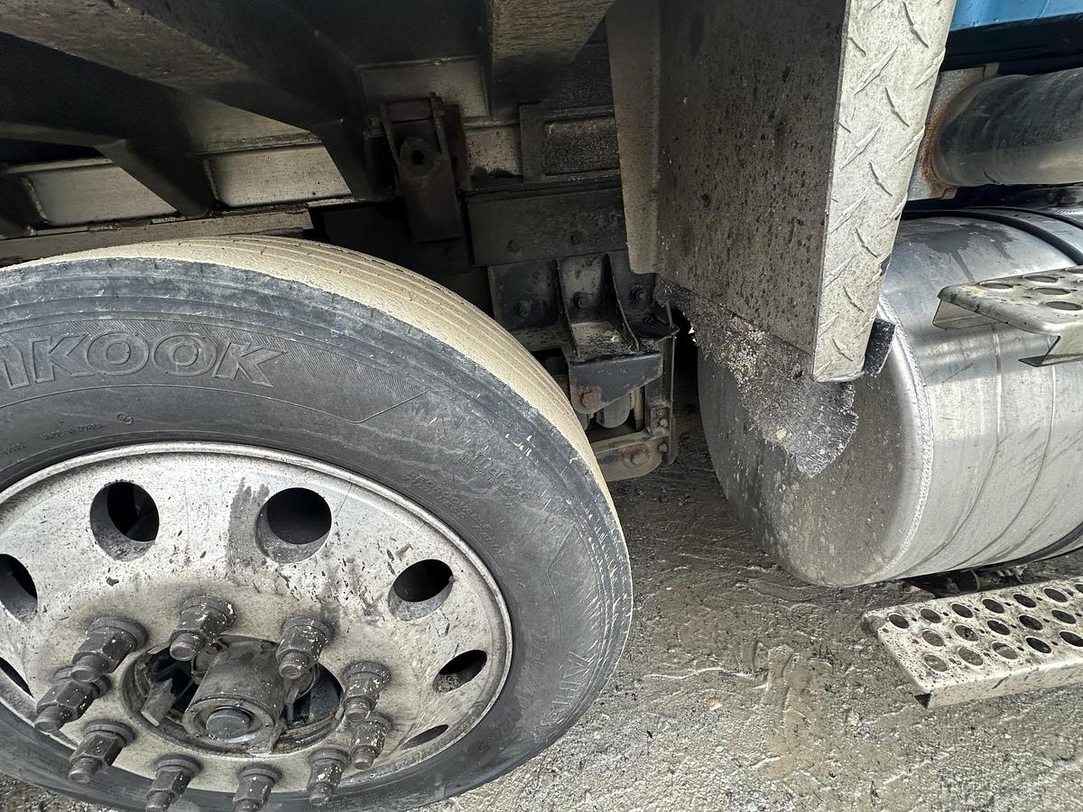 Used 2002 KENWORTH T800