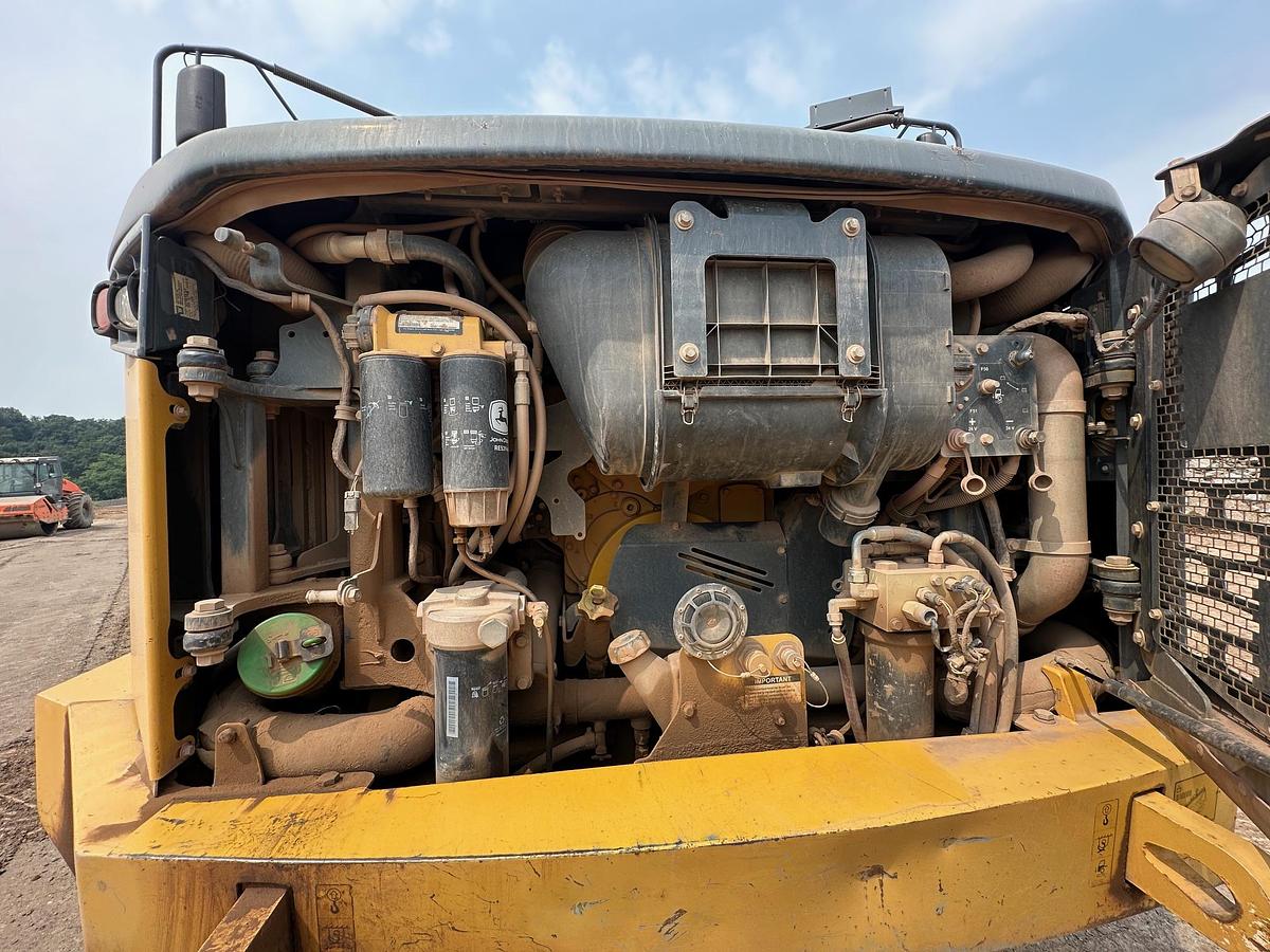 Used 2014 DEERE 460E Off Road Dump