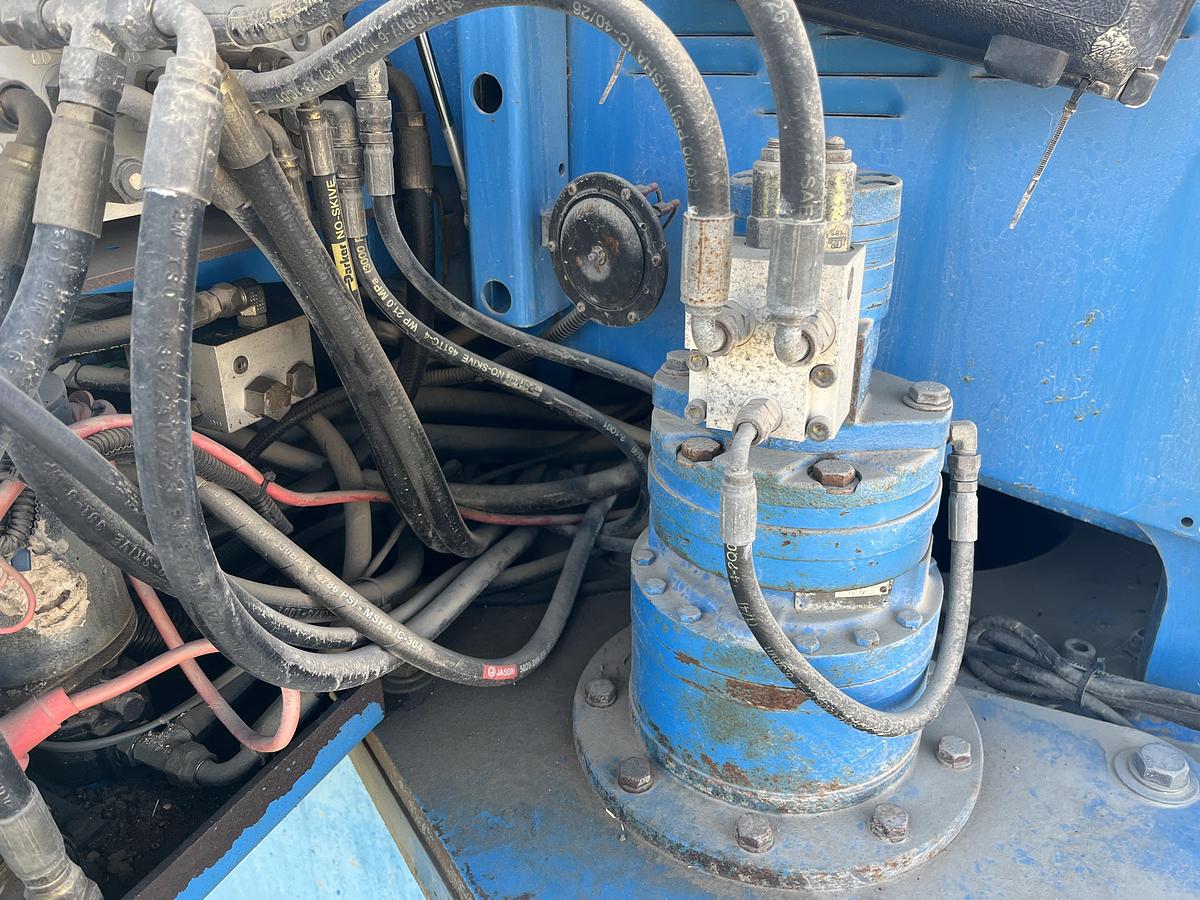 Used 2001 GENIE S-60