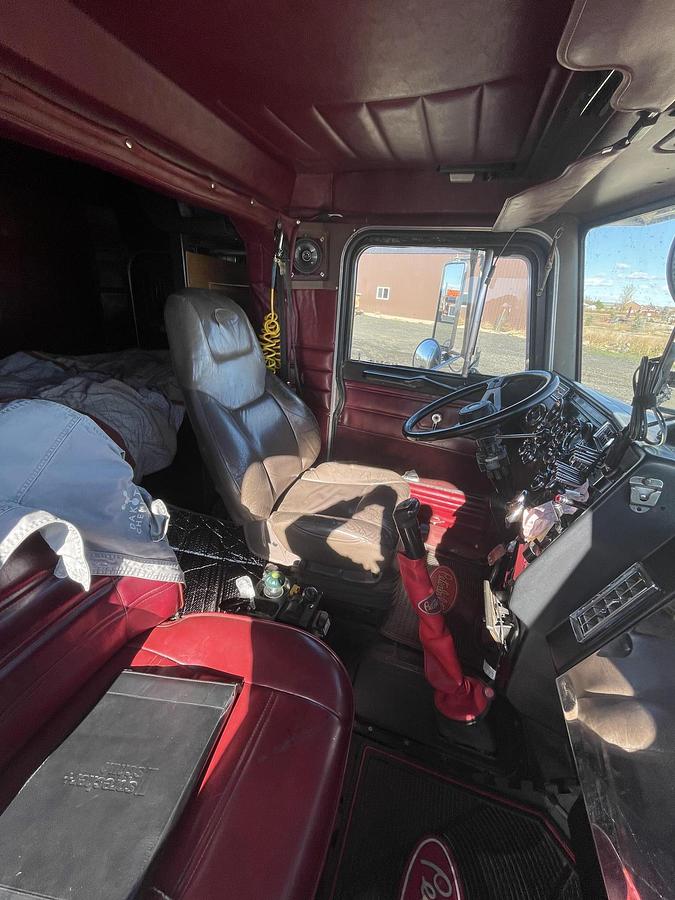 Used 1989 PETERBILT 379