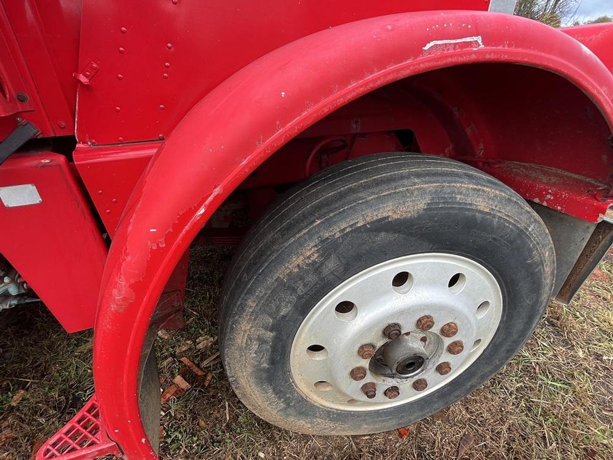 Used 1985 PETERBILT 359