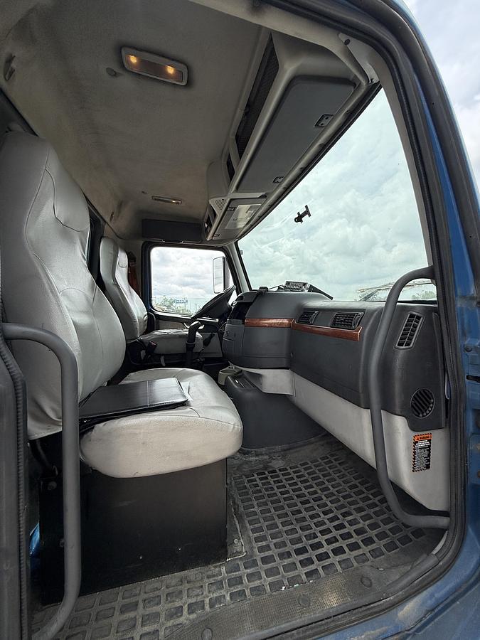 Used 2007 VOLVO VNM
