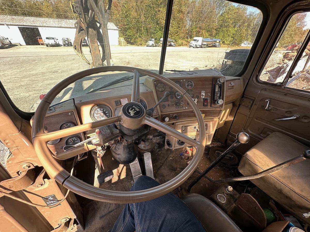 Used 1984 MACK RD686S