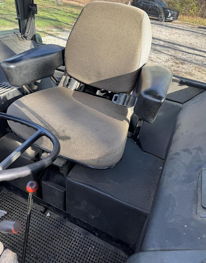 Used 1982 JOHN DEERE 2940