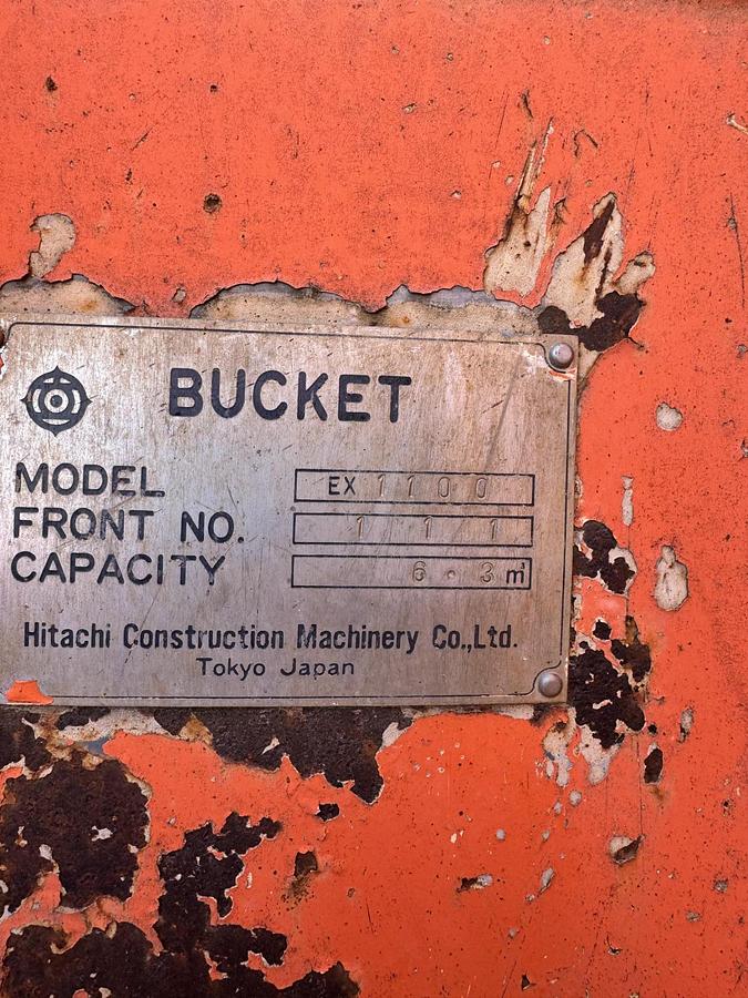 Used HITACHI EX1100