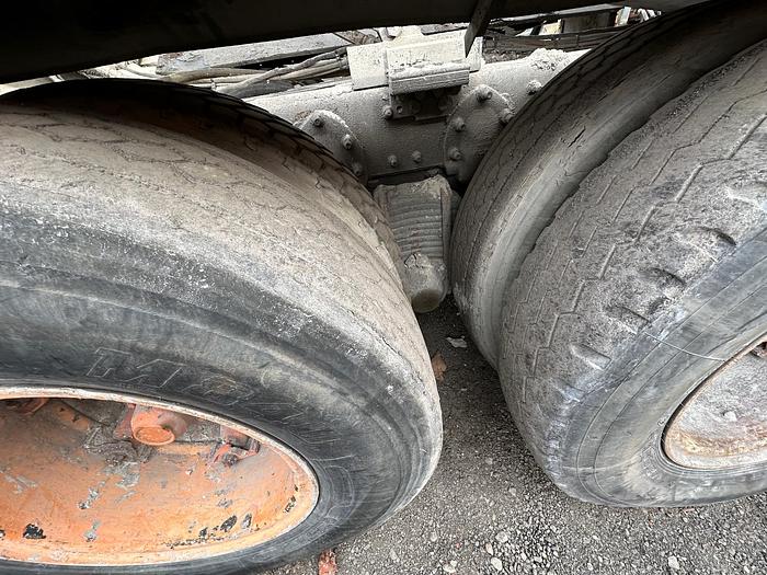 Used 2005 MACK CV713