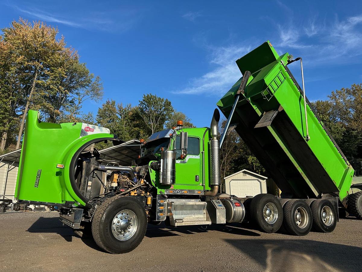 Used 2019 KENWORTH W900L
