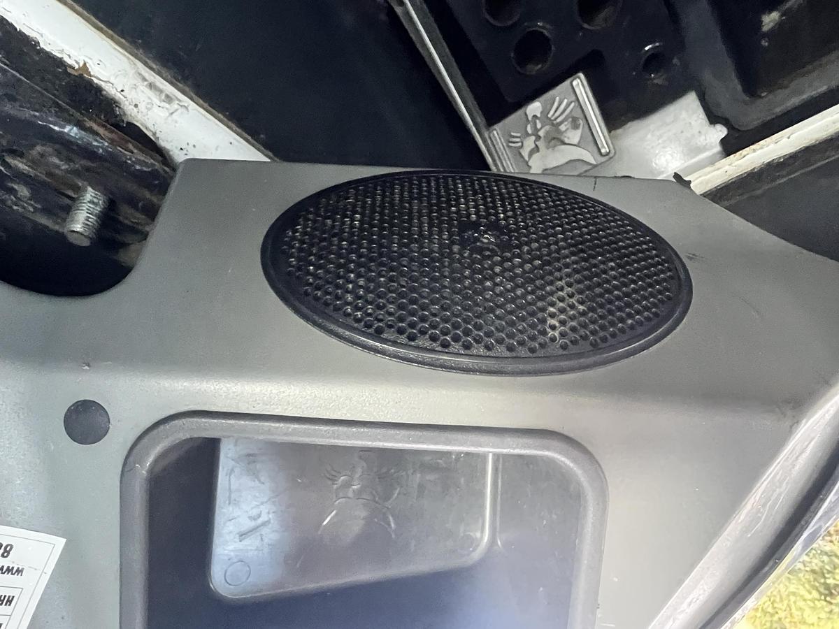 Used 2015 BOBCAT s570