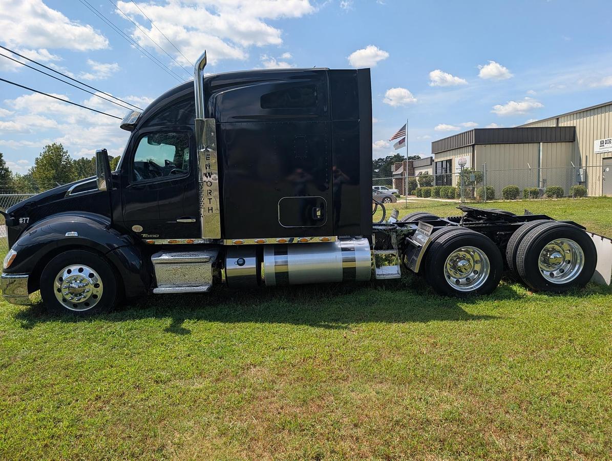 Used 2021 KENWORTH T680