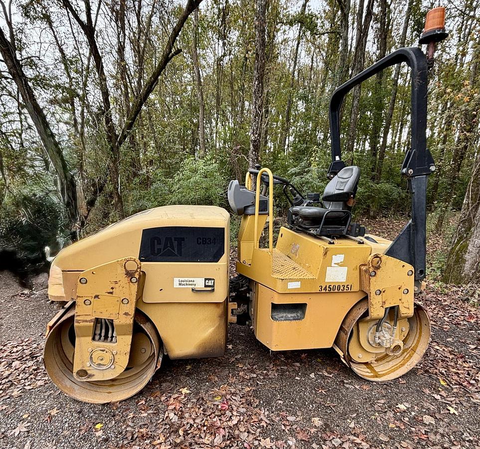 Used 2013 CATERPILLAR CB34