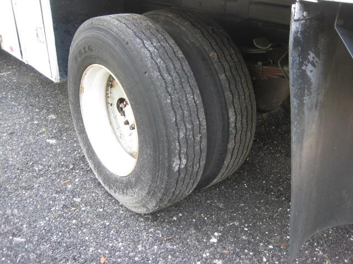 Used 1999 INTERNATIONAL 4700