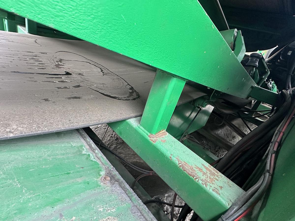 Used 2019 MCCLOSKEY 733RE