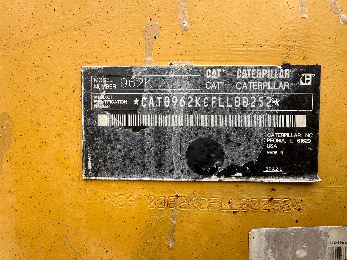 Used 2013 CATERPILLAR 962K