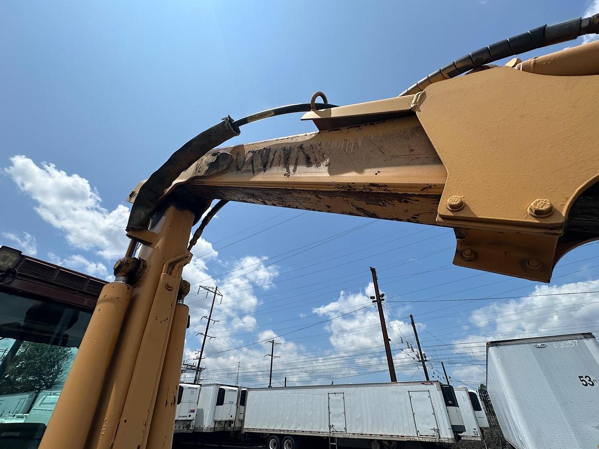 Used 1986 CASE 580E