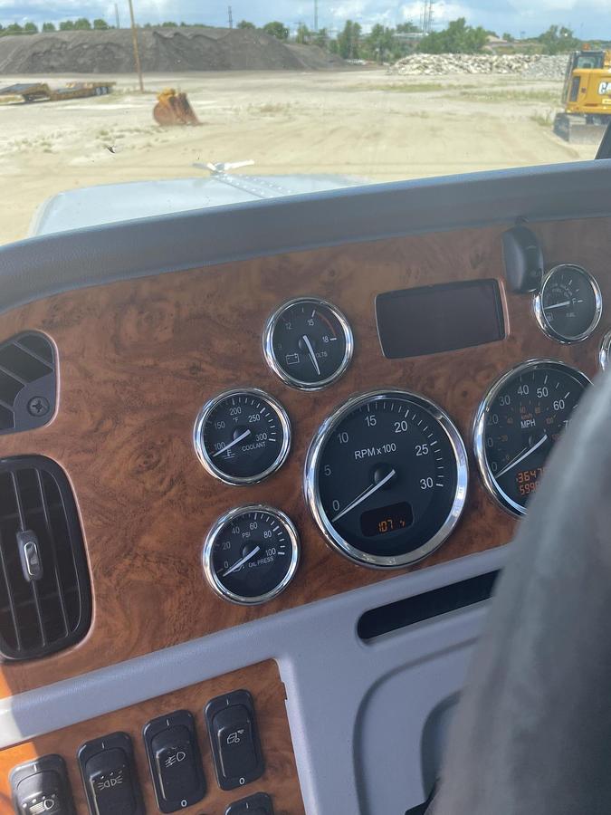 Used 2008 PETERBILT 388