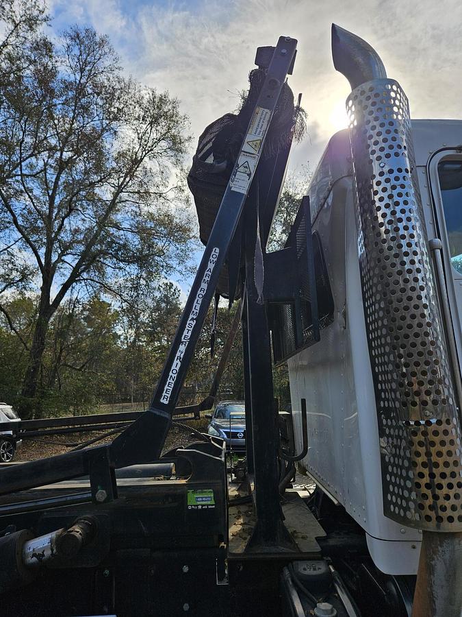 Used 2016 KENWORTH T800