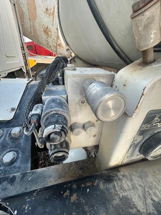 Used 2016 MACK GU713