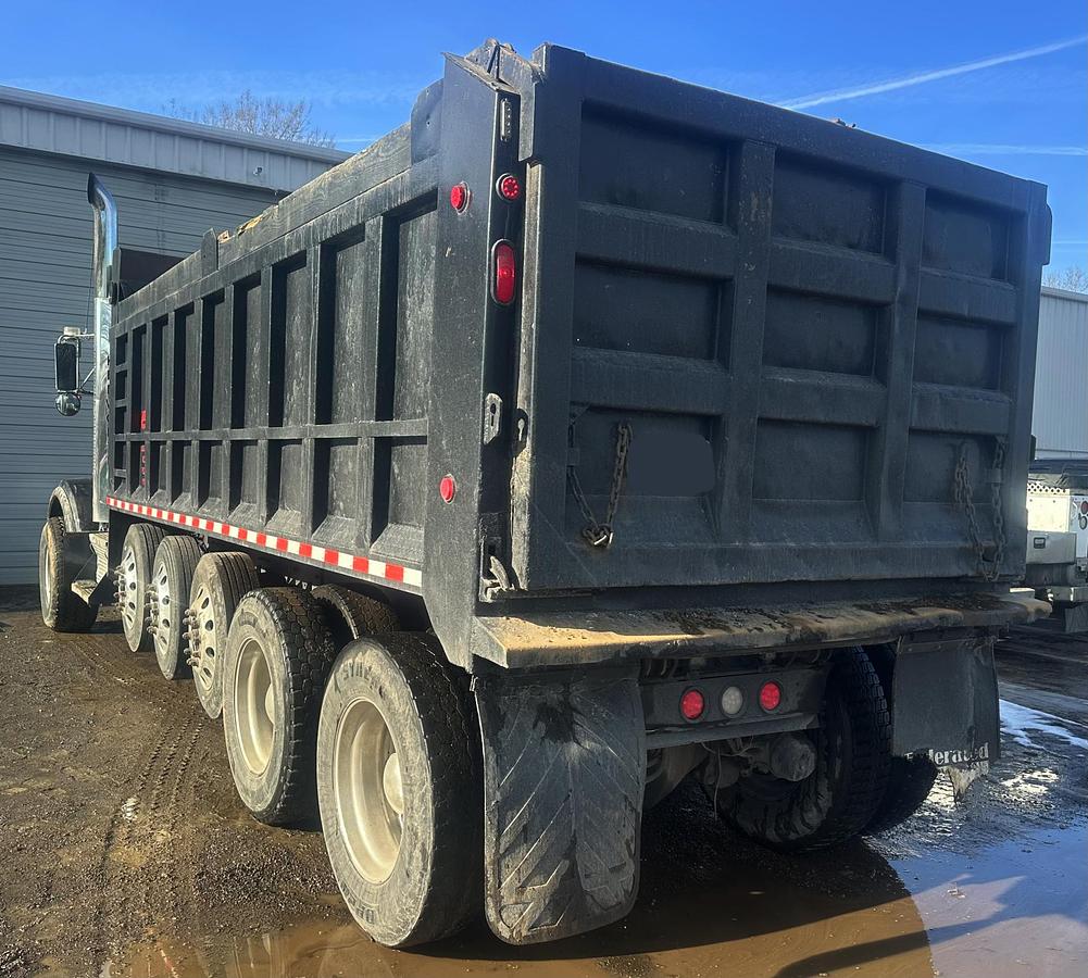 Used 2006 KENWORTH T800