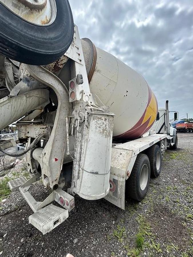 Used 2019 MACK GR64FR