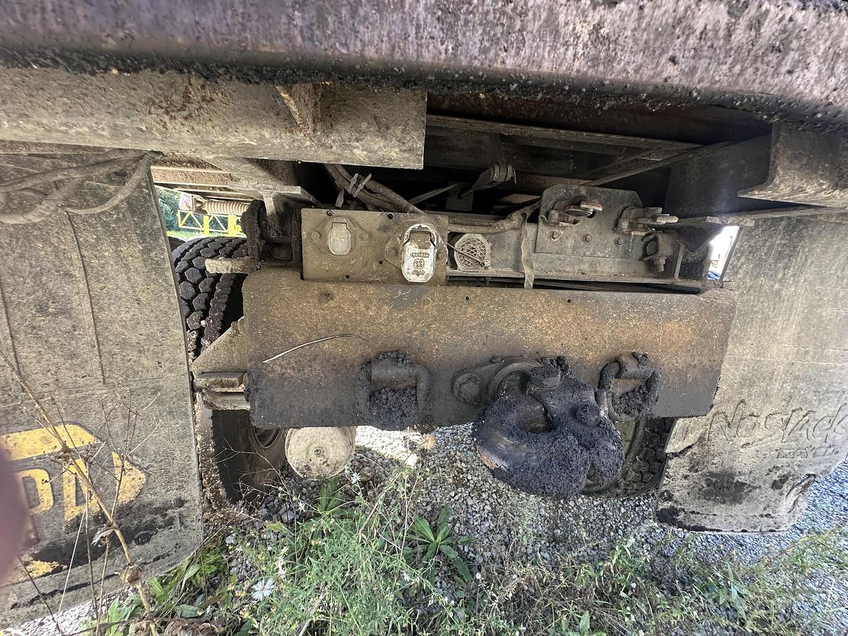 Used 2007 FREIGHTLINER M2 106