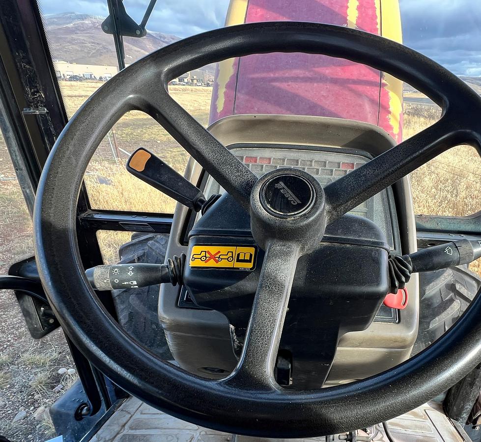 Used 2004 CASE IH MXM130