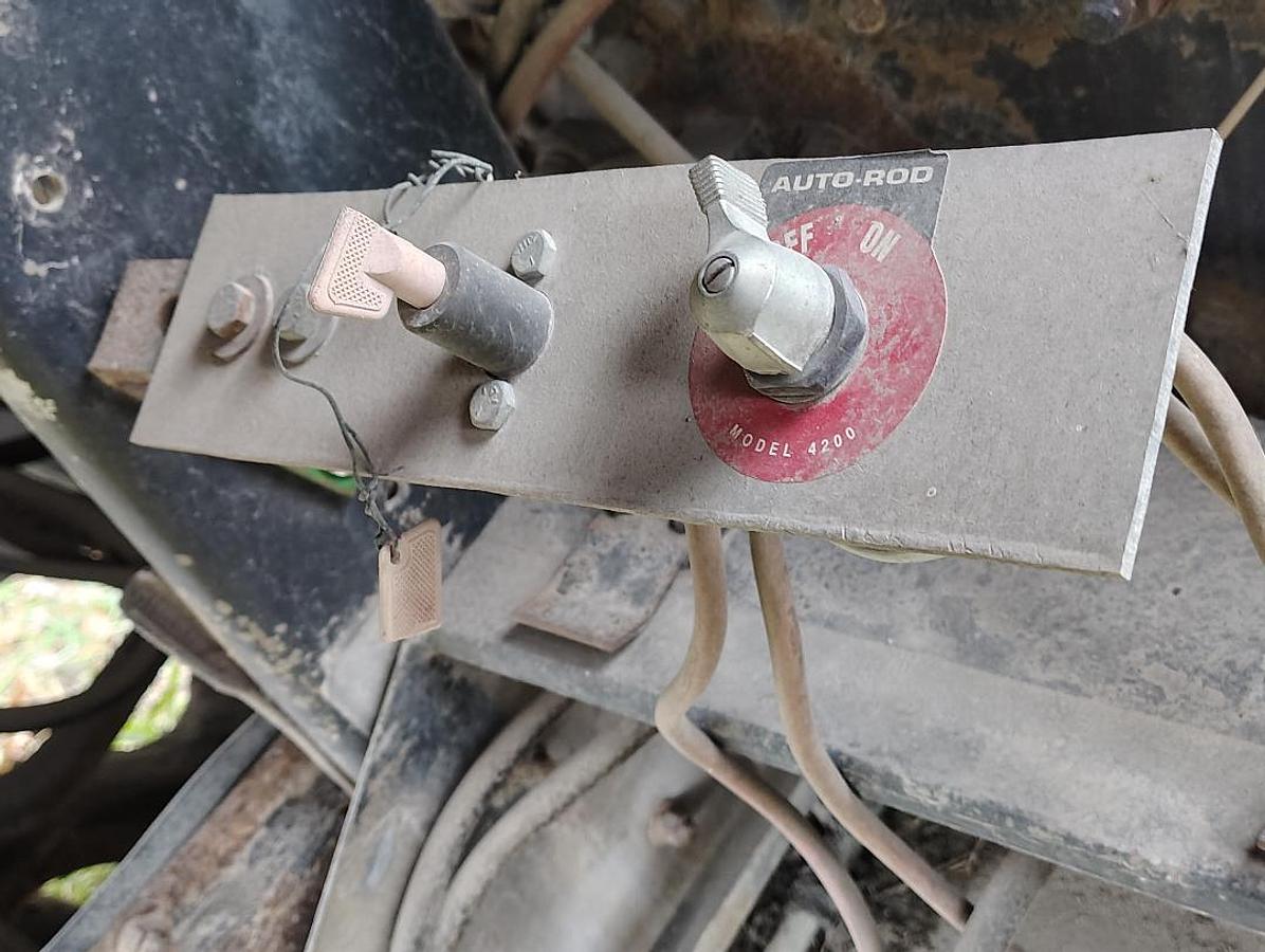 Used 1981 PETERBILT Cabover