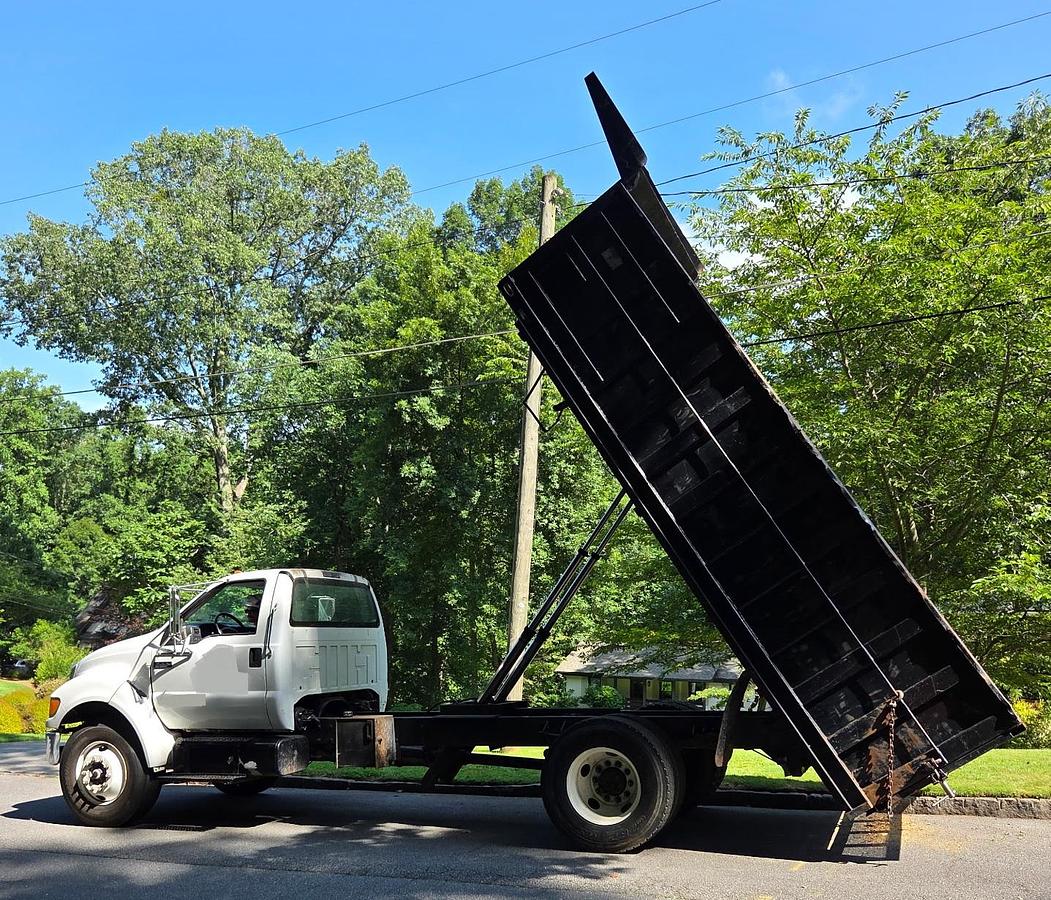 Used 2010 FORD F750 Super Duty